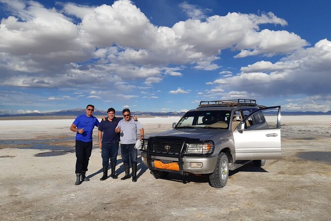 4 Days Uyuni Salt Flats With English Guide by Bus From La Paz - Pickup and Meeting Details
