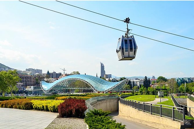 4 Group Tours Including Airport Transfers - Guides and Transportation