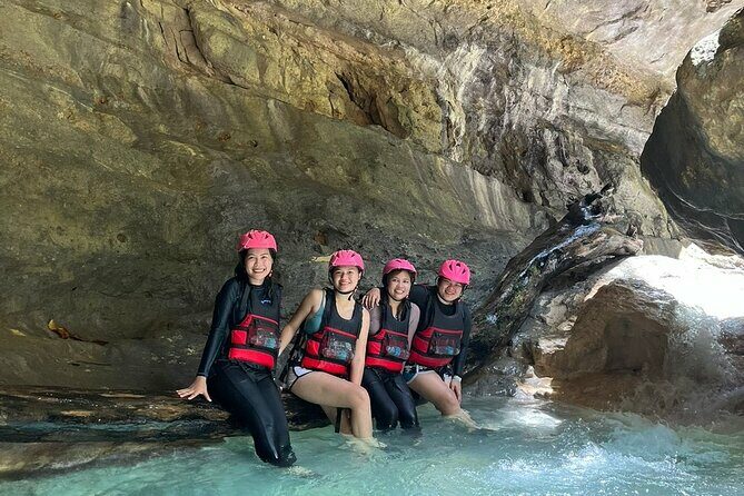 4 Hour Canyoneering Adventure at Kawasan Falls with Lunch - A Deep Dive into the Tour Experience