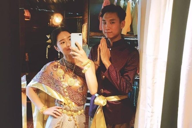 4 Hour Couple Package:Traditional Thai Costume Rental+Makeup&Hairstyle for Woman - Review Breakdown