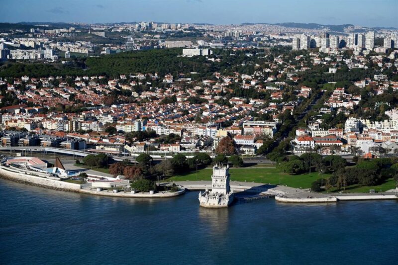 4 -Hour Excursion in Lisbon and Helicopter Ride. - Key Points