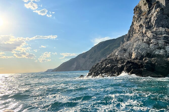 4-Hour Guided Boat Tour With Aperitif at Sunset in Spezia - Product Details and Support