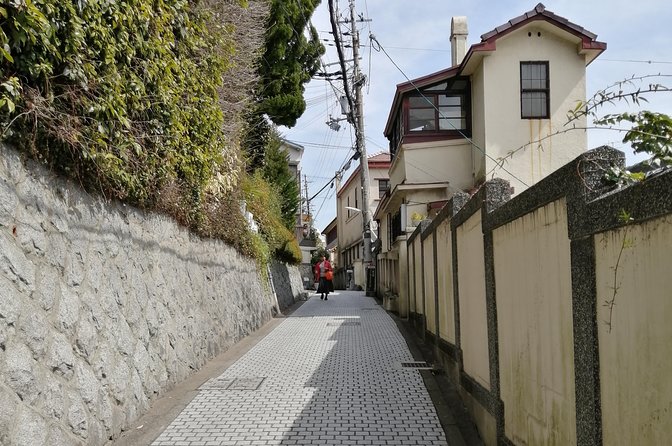 4-Hour Multicultural Kobe Walking Tour With Genuine Kobe Beef - Savoring Authentic Kobe Beef