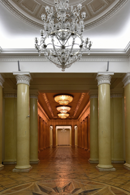 4 Hour: Palace of Culture & Science and Wilanow Palace - Key Points