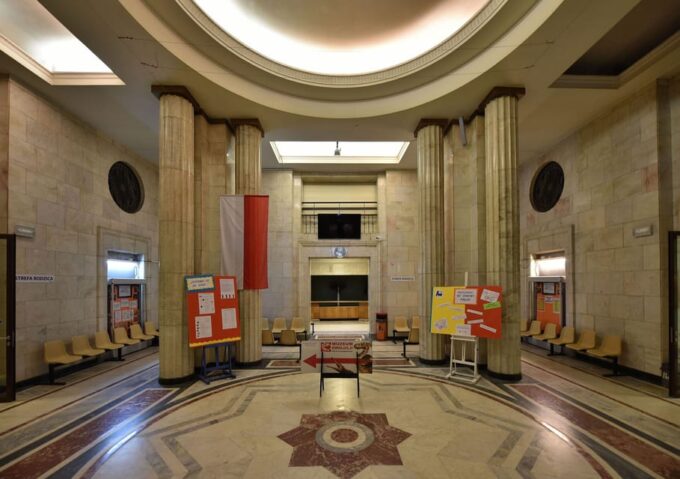 4 Hour: Palace of Culture & Science and Wilanow Palace - Free Cancellation