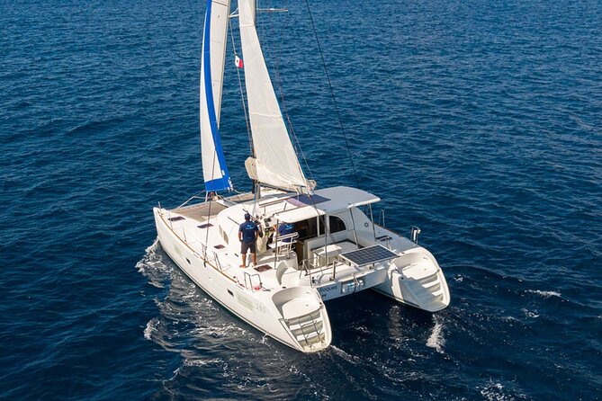 4-Hour Private 38 Catamaran Tour to Paamul Beach With Food, Open Bar & Snorkel - Accessibility and Dietary Accommodations
