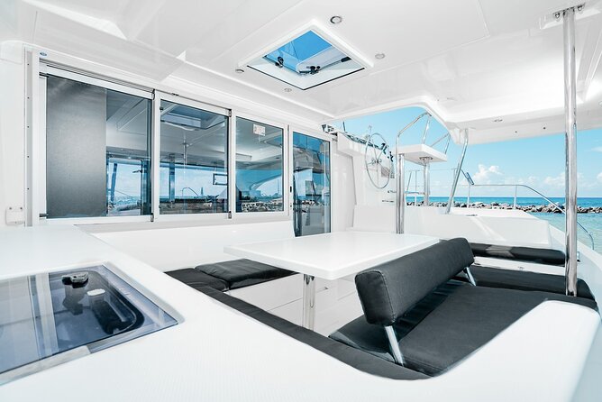 4-Hour Private 40 Luxury Catamaran Tour With Food, Open Bar & Snorkeling - Meeting Point and Arrival