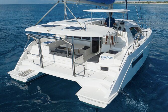 4-Hour Private 40 Luxury Catamaran Tour With Food, Open Bar & Snorkeling - Activity Details and Capacity