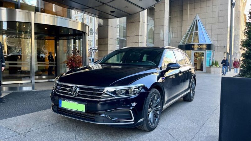 4-Hour Private Budapest City Tour by Car/Minivan - Included Experiences