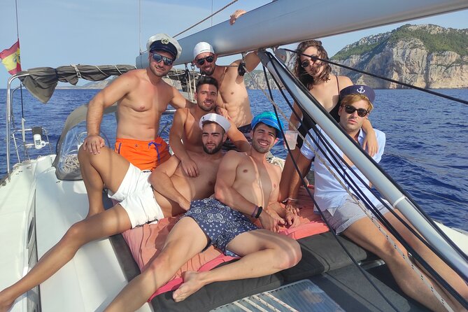 4-hour Private Sailing Tour in the South of Gran Canaria - Inclusions and Amenities