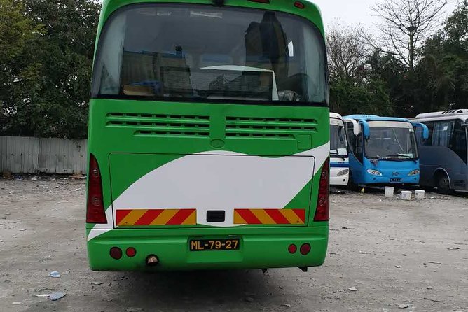 4-hour Service - 37-Seat Tour Bus - Accessibility Features