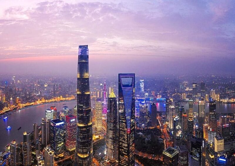 4-Hour Shanghai City Private Tour by German-Speaking Guide - Exploring Old Town Bazaar