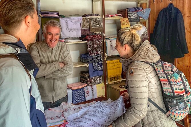 4-Hour Sightseeing Walking Tour With Food Tastings and Craft Experience - Craft Workshops