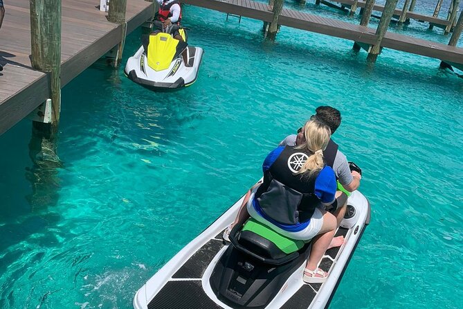 4-Hour Tour in Bahamas With Jet Ski and Swimming With Pigs - Group Size and Accessibility