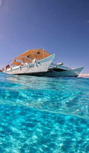 4 Hour Turtle Sanctuary Experience on a Luxury Catamarán - Turtle Sanctuary Snorkel