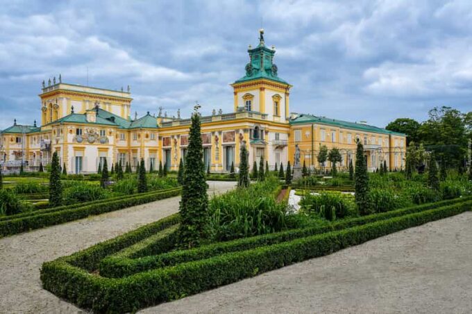 4-hour: Warsaw Uprising Museum & Wilanow Palace/inc.Pick-up/ - Included in the Tour