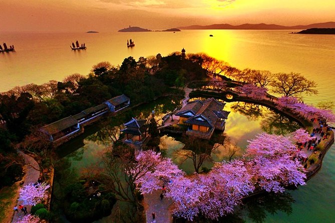 4-Hour Wuxi Taihu Yuantouzhu Scenic Private Tour With Boat Ride - Exploring Taihu Lake