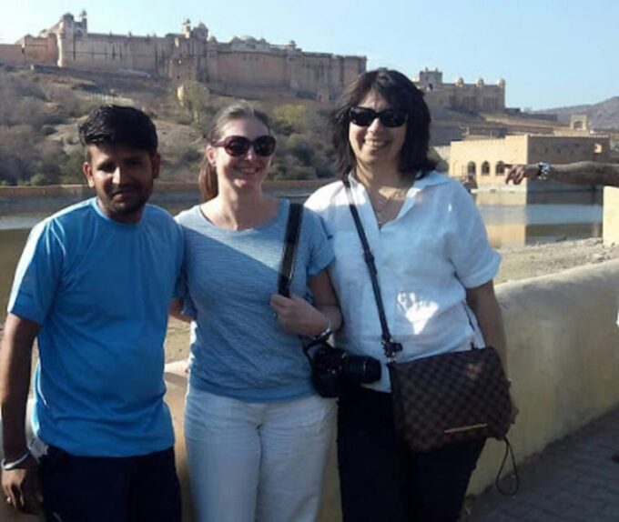 4 Hours Jaipur Amber Fort Light & Sound Show With Dinner - Inclusions and Exclusions