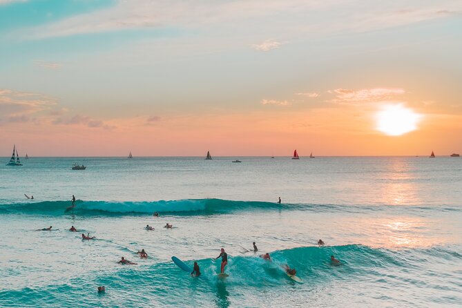 4 Hours of Surfing in the Fantastic Waves of Fuerteventura - About Your Stay