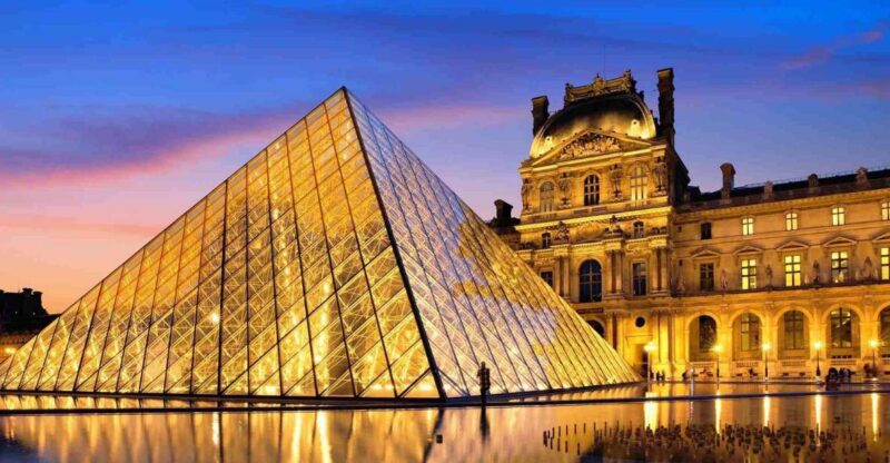 4 Hours Paris Night Tour With Crazy Horse - Crazy Horse Cabaret