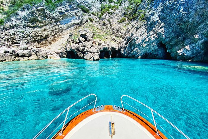 4 Hours Private Boat Tour of Capri - Discovering Hidden Coves and Grottoes