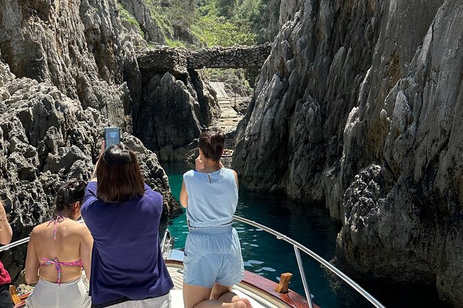 4 Hours Private Boat Tour to Capri From Sorrento - Knowledgeable Captain Expertise