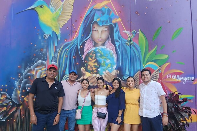 4 Hours Private Comuna 13 Graffiti Tour - Key Points