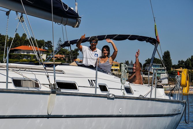 4 Hours Private Sailing Trip to Oeiras Beach - Activities at Oeiras Beach