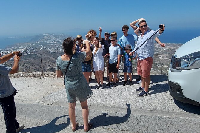 4 Hours Private Tour in Santorini With Pick up - Visiting Castelli of Pyrgos