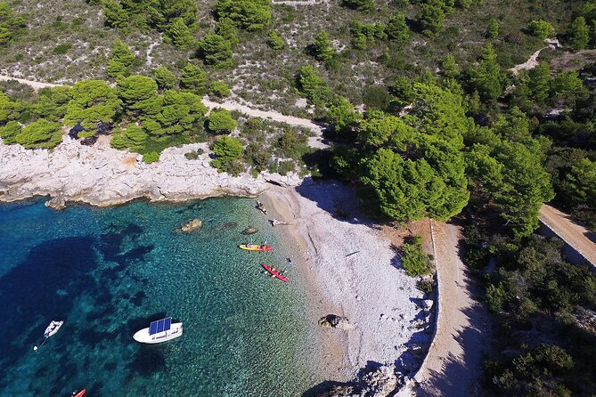 4 Hours Sea Kayaking From Komiža - Meeting and End Points