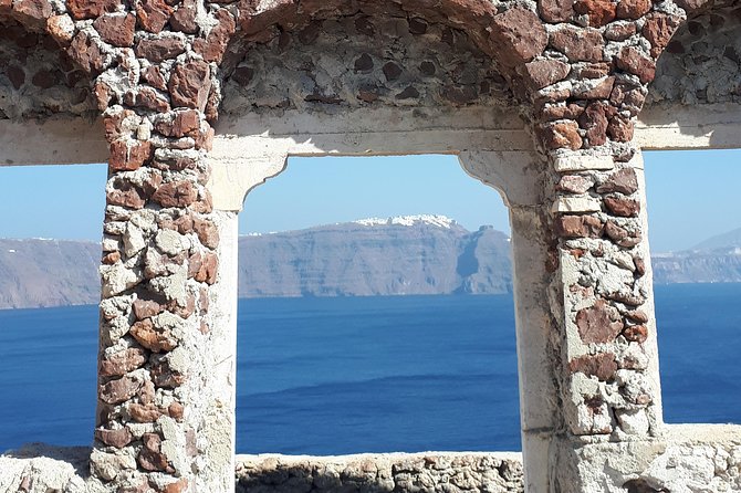 4 Hours Tailor Made Tour in Santorini - Private Transportation