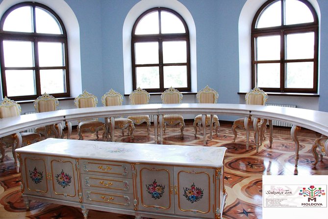 4 Hours Wonderful - Manuc Bei Mansion From Chisinau - About the Tour