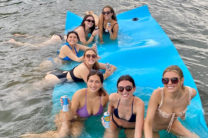 4 Hr Lake Austin Boat Charter With Swim and Sightseeing for 12 - Inclusions and Amenities for Your Charter