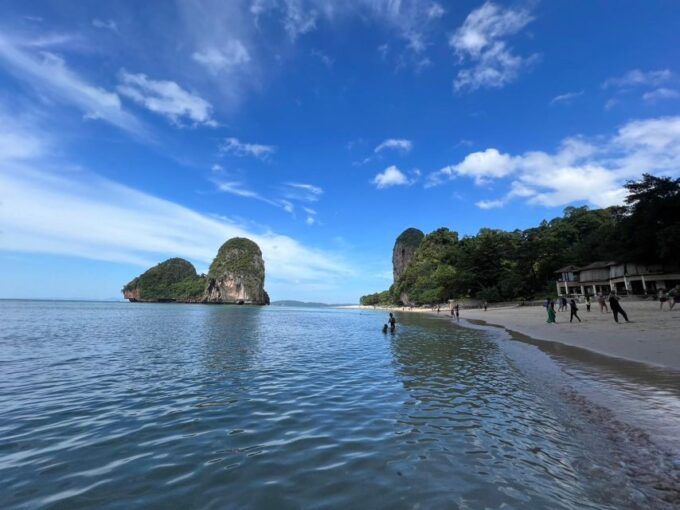 4 Island Sunrise Private Luxury Vintage Boat - Pickup and Dropoff