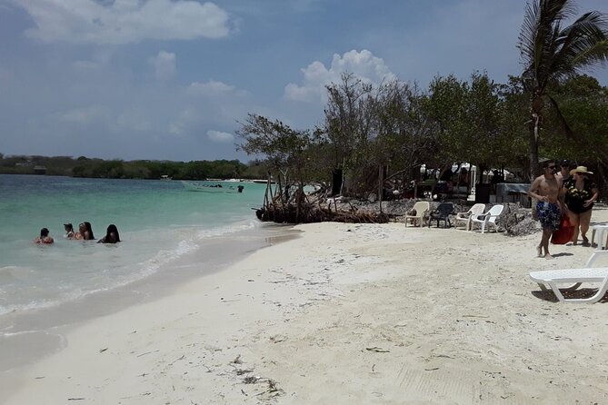 4 Islands - Traveler Experiences