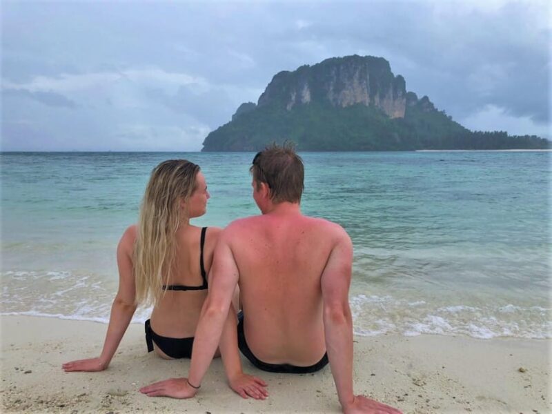 4 Islands One Day Tour by Speed Boat and Lunch Package - Key Points