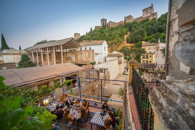 4 Neighborhoods 4 Cultures. Half Day Private Tour in Granada - Neighborhood Highlights