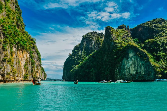 4 PEARLS OF ANDAMAN SEA (PHIPHI, KRABI, JAMES BOND, RANG YAI) - 2 Days 1 Night - Itinerary Day 2: Phi Phi and Rang Yai Islands