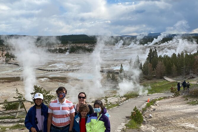 4 Person Full-Day PRIVATE Yellowstone Tour in a Raised Roof Van- Picnic Lunch - Tour Overview