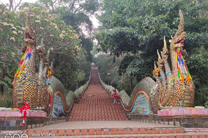4 Top Temples in Chiangmai & Chiangrai. (Private Day Trip) - Admission Tickets Included