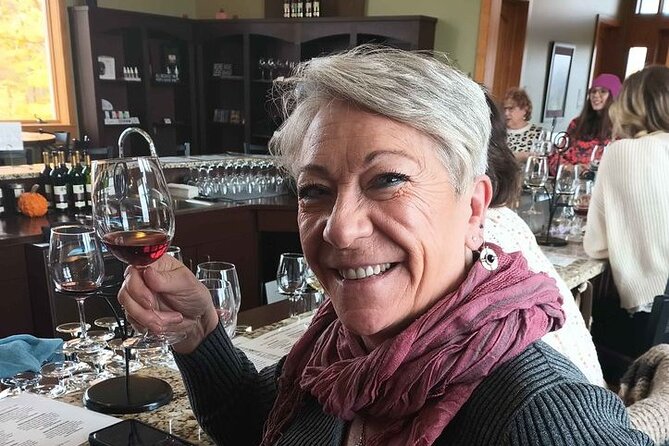 4 Winery Traverse City Wine Tour on Old Mission Peninsula - Ideal for Special Occasions