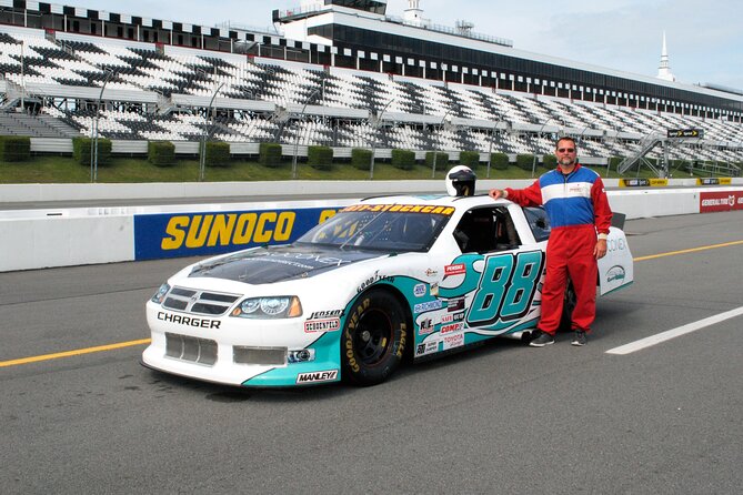 40 Mile Stock Car Drive Experience at Pocono Raceway - Participant Requirements