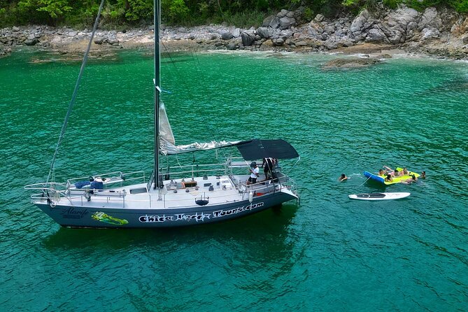 41 Sailboat Private Tour ChicaSAILING Adventure [All Inclusive] - Unforgettable Sailing Experience