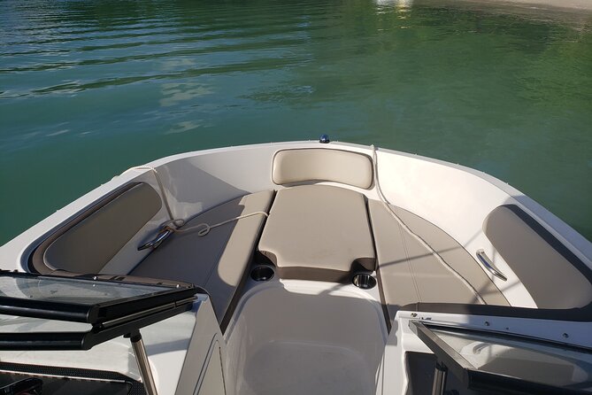 42 Ft Private Yacht Miami, Rent for 2 Our 4 Hours, for 12 People - Customer Reviews and Feedback