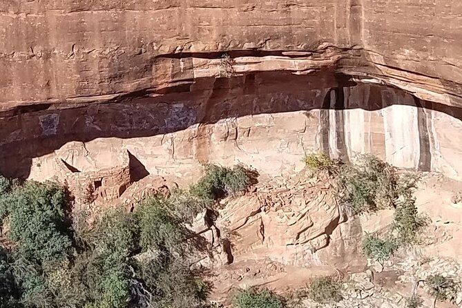45 Mile EPIC Heli Tour Through Canyons Viewing Ancient Ruins+More - Traveler Feedback and Highlights