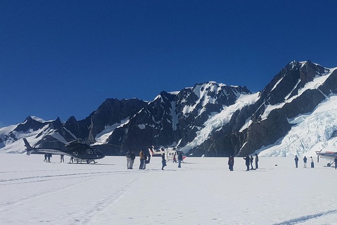 45-Minute Glacier Highlights Helicopter Tour From Mount Cook - Breathtaking Landing