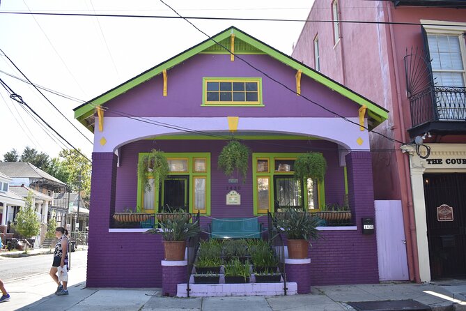 45 Minute Highlights of the Marigny Triangle - Music and Performing Arts Scene