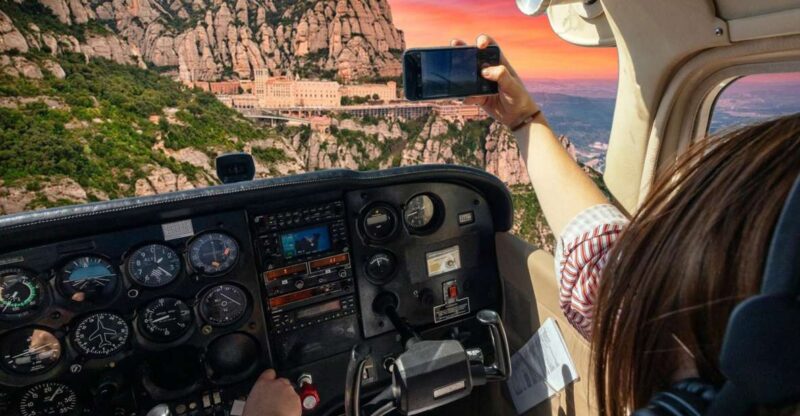 45 Minutes - Montserrat Tourist Flight in a Small Plane - Exclusive and Exciting Experience