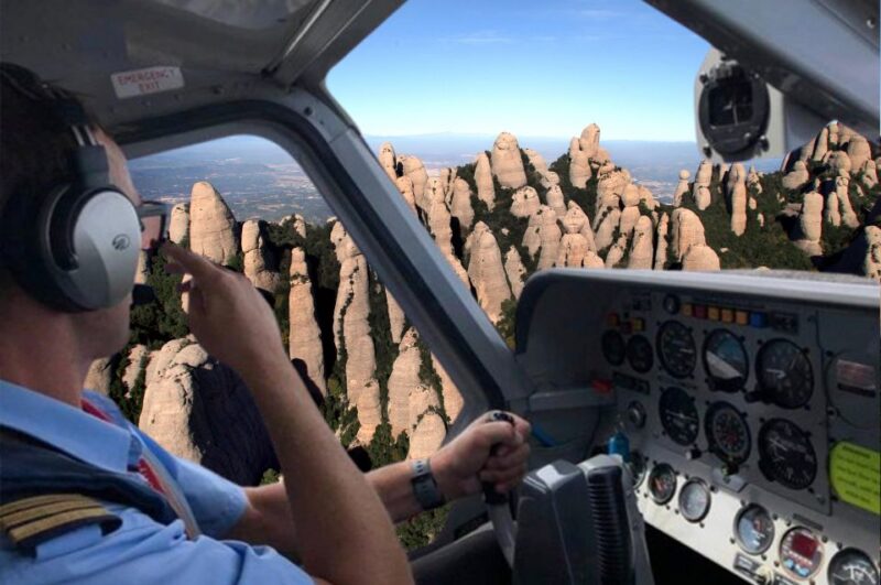 45 Minutes - Montserrat Tourist Flight in a Small Plane - Montserrat National Park Exploration