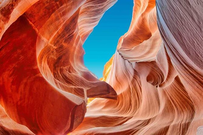 4D3N Tour to Grand Canyon, Horseshoe Bend, Lower Antelope Canyon - Discovering Lower Antelope Canyon